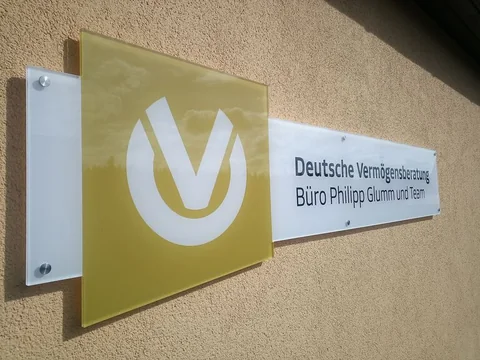 Hochwertiges Firmenschild